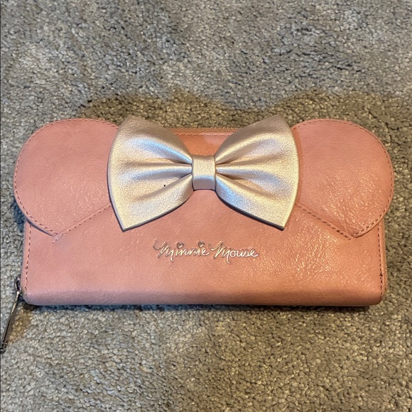 Loungefly Handbags - Minnie Mouse Loungefly Wallet